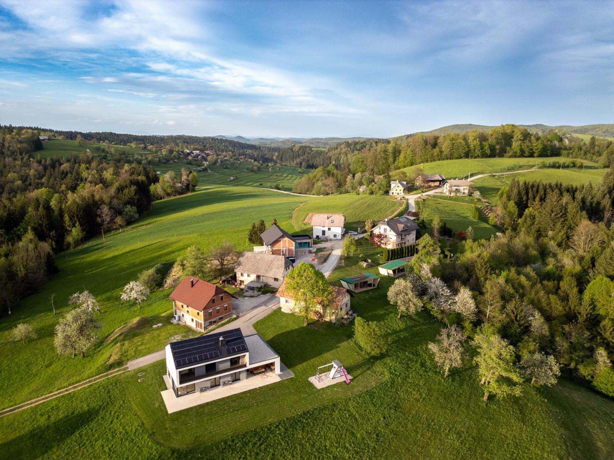 Holiday House Hona Lux Velike Lasce Eksteriør bilde